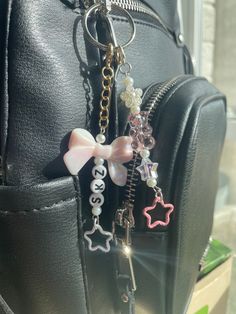 These cute k-pop keychains are great for lightsticks, bags, etc. They are completely customizable. All you have to do is pick the color, name, and style, and that's it! Pop Bag, Beaded Jewelry Diy, K Pop, Keychains, Beaded Jewelry, Bathing Beauties, Accessory Gift, Charms, Electronic Accessories