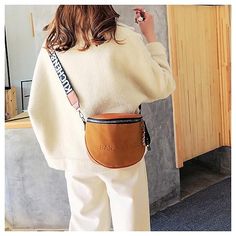 Cheap Crossbody Bags, Mini Backpack Purse, Small Messenger Bag, Vintage Trends, Cheap Handbags, Crossbody Tote Bag, Simple Fashion, Crossbody Tote, Womens Crossbody Bag