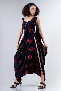 Shop for Nupur Kanoi Black Crepe Shibori Print Dhoti Saree With Blouse for Women Online at Aza Fashions Black Pre-draped Saree For Transitional Season, Transitional Black Pre-draped Designer Saree, Black Bandhani Print Dupatta, Traditional Black Bandhani Print Dupatta, Traditional Black Draped Saree, Traditional Black Pre-draped Saree For Navratri, Black Pre-draped Saree For Navratri Designer Wear, Black Dhoti, Nupur Kanoi