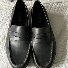 New Never Worn Loafers. No Box. Casual Moc Toe Oxfords For Semi-formal, Casual Moc Toe Oxfords For Semi-formal Occasions, Formal Black Boat Shoes With Branded Insole, Casual Slip-on Loafers For Semi-formal Occasions, Casual Semi-formal Moccasins With Round Toe, Casual Moc Toe Loafers For Semi-formal Wear, Casual Moc Toe Loafers For Semi-formal Occasions, Casual Plain Toe Loafers For Semi-formal Occasions, Casual Slip-on Leather Shoes For Semi-formal Occasions