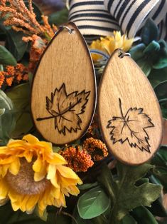 Handmade Fall Leaves Wood Burned Earrings - Etsy Burn Leather Earrings, Wood Burned Earrings, Wood Burning Crafts, Winter Wood, Bird Earrings, Wooden Earrings, Gifts For My Sister, Wood Earrings, Wooden Jewelry