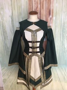 Celtic dress for fantasy larp | Etsy Celtic Dress, Womens Costumes, Fantasy Dresses, Fantasy Gowns, Medieval Clothing, Fantasy Costumes, Fantasy Dress, Fantasy Clothing