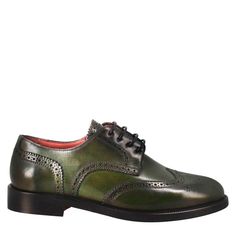 Elegant derby for women 

 Dark green full grain leather with brogue effect 

 Lace closure 

 Leather sole with non-slip rubber sole 

 Lined in red full-grain leather 




 Sewing using BLAKE processing 

 Made by hand 

 Made in Italy 


 Composition: 
 Upper: 100% Leather
 Lining: 100% Leather
 Bottom: Leather and rubber
 Insole: 100% Leather Leather Sewing, Sewing Leather, Shoe Size Conversion, Handmade Shoes, Green Leather, Lace Closure, Womens Heels, Full Grain Leather, Shoe Brands