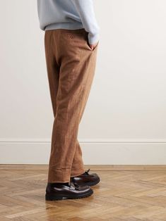 RUBINACCI Manny Straight-Leg Pleated Linen Trousers for Men Classic Brown Linen Bottoms, Classic Brown Linen Pants, Brown Linen Tapered Leg Bottoms, Brown Linen Tapered Leg Pants, Brown Linen Workwear Bottoms, Brown Linen Pants For Workwear, Brown Linen Pants For Work, Brown Linen Bottoms For Work, Linen Trousers For Men