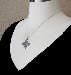 Solid 925 Sterling Silver Cruciform Cross Four-Way Medal Pendant Charm Antique Style Metal: 925 Sterling Silver Stamp: 925 Measurement: 40mm (1.57 inches) x 29mm (1.14 inches) Weight: approximately 5.48 grams Images may be enlarged to show details. Necklace chain is sold separately. Classic Silver Necklace With Large Pendant, Silver Cross Necklace With Large Pendant, Silver Sterling Silver Large Pendant Jewelry, Silver Oval Pendant Necklace With Sterling Clasp, Silver Oval Pendant Necklace With Sterling Silver, Elegant Cross Pendant Jewelry For Memorial, Silver Cross Pendant For Jewelry Making, Sterling Silver Cross Jewelry For Memorials, Silver Cross Necklace With Sterling Clasp