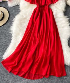 Red A line chiffon dress fashion dress Fabric: chiffon Colour: red Size: S, M, L S length 124 bust 88 waist 46-90 M length 125 bust 92 waist 50-94 L length 126 bust 96 waist 54-98 Red A, Colour Red, Loose Dress, Dress Fashion, Dress Fabric, Chiffon Dress, Red Formal Dress, Mid Length, Ball Gowns