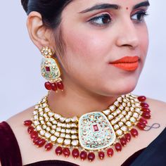 Exotic and snag-free kundan beaded necklace set with earrings. This is a stylish set with White Kundan. This set will work well with traditional, formal, and western formals. Eye-catching and unique jewelry that will set you apart. Gift this piece to a loved one, and see their face light up with joy. Best for gifting or for personal use, wear it to any occasion and become the spotlight. Festive Dual-tone Kundan Necklace As Gift, Festive Dual-tone Kundan Necklace Gift, Wedding Kundan Peacock Pendant Necklace, Festive Kundan Peacock Pendant Necklace, Festive Red Gold-plated Kundan Necklace, Mint Necklace, Kids Handicraft, Saree Jewellery, Silver Pooja Items