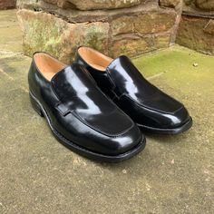 Description: Vintage Samuel Windsor Handmade Slip On Dress Leather Shoes - Black size 7 UK. Condition: These look to have been only used once or perhaps twice but have very limited wear indeed. These are very lightly used and this is reflected in the  condition of both the upper and the sole which both testify to such limited and careful use.  PLEASE NOTE  There are some blemishes on sole and the shoes will need a good polishing to fully appreciate the superb quality and condition. Fitted Loafers With Rubber Sole And Round Toe, Formal Slip-resistant Closed Toe Slip-ons, Black Plain Toe Dress Shoes For Spring, Formal Slip-resistant Plain Toe Slip-ons, Slip-resistant Plain Toe Slip-ons For Formal Wear, Fitted Slip-ons With Round Toe For Business, Fitted Business Slip-ons With Round Toe, Business Fitted Slip-ons With Round Toe, Black Formal Slip-ons With Round Toe