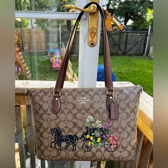 Nwt Coach Tote Bag With Horse And Carriage Floral Design Coach Gallery Tote, Coach Tote Bag, Leopard Print Tote, Woven Leather Tote, Horse And Carriage, Coach Tote Bags, Soft Leather Bag, Blue Tote Bag, Carryall Tote