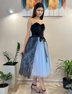 Step into elegance with a personalized tulle skirt, crafted just for you! I create high-quality, handmade tulle skirts tailored to your exact measurements and style preferences. Whether you desire a dreamy pastel, a vibrant hue, or a classic shade, I can bring your vision to life. Select any color and length for a truly unique piece. My tulle skirts offer: Custom Fit: Each skirt is made to your specific measurements, ensuring a perfect fit. Superior Quality: I use the finest tulle and pay close attention to detail to produce a skirt that looks and feels exceptional. Versatility: Ideal for weddings, parties, photoshoots, or adding a magical touch to your everyday atmosphere. Endless Choices: With a wide range of colors and lengths, you can design a skirt that reflects your personal style. J Puffy Tulle Skirt, Skirts Plaid, Skirts Wrap, Skirts Pleated, Pink Tulle Skirt, Skirts Vintage, Tulle Long Skirt, Tulle Skirts, Wrap Skirts