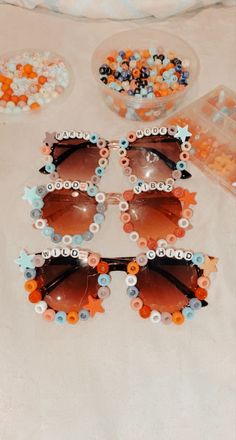 Full creds to original owner! (Most of the posts are mine, but I wanted to change it up a little and repost!) *that snow has got me lazy 😂 Beaded Glasses Ideas, Preppy Eras Tour, Summer Sunglasses Craft, Glasses With Beads, Preppy Glasses, Preppy Sunglasses, Sleepover Crafts, Birthday Sunglasses