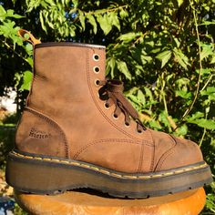 Vintage 90s Dr. Martens Brown 2a73 Leather Chunky Platform Toe Cap Boots. Mie Made In England. The Shoes Have Creases And Scuff Marks. There Is A Small Hole In The Black Part Of The Bottom Of The Sole (See 1st Pic). The Soles Have Some Wear. Uk Size 7 Women’s Size 9 No Trades Brown High-top Platform Martin Boots, Brown Leather Lace-up Platform Boots, Platform Brown Doc Martens, Chunky Brown Doc Martens, Vintage Brown Platform Boots, Chunky Platform, Moto Boots, Dr. Martens, Women Shoes