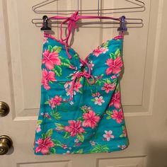 Swimsuit Bathing Suit Top Size Xl Authentic American Heritage New With Tags Sleeveless Tropical Swimwear For Holidays, Casual Floral Print Swimwear For Holiday, Thrift Ideas, Pretty Swimsuits, Pretty Tops, 2000s Outfit, Lagoona Blue, Swimming Swimsuit, Shein Outfits