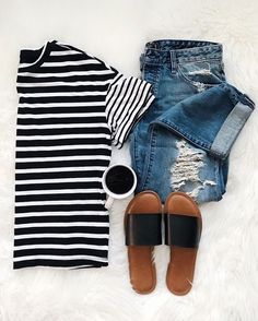 Black And White Tshirt, Outfit Black And White, Blogger Outfits, Casual Summer Outfits, Spring Summer Outfits, Outfits Casuales, Primavera Estate, White Tshirt, Simple Outfits