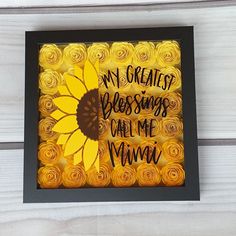 Paper rose frame gift. Mother's day, grandma, MiMi, birthday. Home decor. Disney Shadow Box, Sunflower Paper, Shadow Box Ideas, Rose Shadow, Shadow Box Gifts, Flower Shadow, Diy Shadow Box, Paper Flower Art, Flower Shadow Box