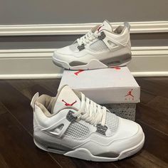 Size 10 Available Send Offers Retro 4 Oreo, Jordan Retro 4, Jordan White, Shoes Jordan, Retro 4, Jordans For Men, Jordan Retro, Jordan Shoes, Mens Shoes Sneakers