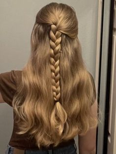 Hairstyle Examples, Fairy Hair, Different Hair Types, Work Hairstyles, Hairstyles For School, Aesthetic Hair