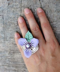 Lotus Flower Ring Vintage Enamel Flowers and Leaf Statement | Etsy Lotus Flower Ring, Art Jewelry Contemporary, Casual Jewelry, Etsy Favorites, Original Jewelry, Enamel Flower, Statement Bracelet, Flower Ring, Ring Vintage