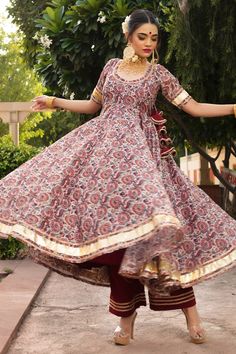 Pomcha Jaipur, Organza Anarkali, Printed Anarkali Suits, Anarkali Patterns, Cotton Anarkali Kurta, Pants With Lace, Printed Anarkali, Printed Organza, Kurta Cotton