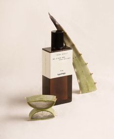 Cosmetic Aesthetic, Soap Photography, Aloe Vera Skin Care, Object Photography, Diy Facial, Cosmetic Design