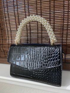 Crossbody Satchel, Clutch Bags, Evening Clutch Bag, Evening Clutch, Satchel Handbags, Louis Vuitton Twist Bag, Handle Bag, Clutch Handbag, Leather Top