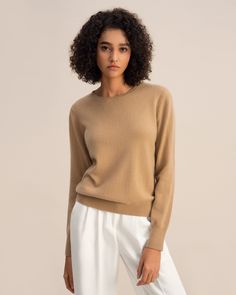 This classic round neck sweater is made from high quality baby cashmere and is a must-have basic piece in your closet. Silk Pajamas Women, Pull Beige, Basic Sweater, Camisole Set, Striped Midi Skirt, Camel Sweaters, Cashmere Sweater Women, Silk Knit, Womens Cashmere