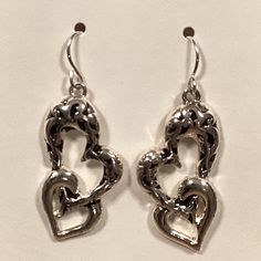 Handmade By Shelly, One Of A Kind Fashion Jewelry. Brand New. Earrings Are Approximately 1.5 Inches In Length And Our Silvertone Finish. 2000s Earrings Aesthetic, Accessories 2000s, 2000s Earrings, 2000s Jewelry, Earrings Y2k, Y2k Earrings, Lip Jewelry, Hearts Earrings, 80s Earrings