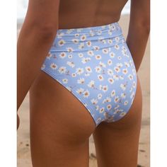 Our Favorite Kind Of Summertime Blues. High-Waisted With The Vibes To Match, This Blue Daisy Print High Maui Bikini Bottom Is Made With A Premium Blend Of Recycled Fabric Cut In A Medium-Coverage Style That Rises High Like, Above-The-Belly-Button High. It's Ideal Of Surf But Also Looks Stunning Laid Back On The Sand. It's Ultra Soft And Super Stretchy, But The Real Show Stopper Here Is That Dreamy Floral And Sky Blue Print. Now All We Need Is Some Sunshine And Saltwater. Women's High-Waisted Bik Summer Swim Suits, Beach Bunny, Lowrider, Swimwear Fashion, Billabong, Maui, Womens Swimwear, Womens Swim, Tankini