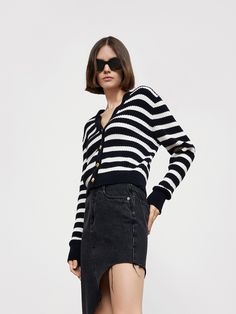 MO&Co. Women's V-neck Striped Knitted Wool-Blend Cardigan Features : - Textured rib knit- V neckline- Soft and stretchyCode: MBB3CART15Back length of size M is 52.5cm MATERIALS & CARE : Material: 50.4% Wool 49.6% PolyamideDo not wash, do not bleachSpread out in the shade to dry, do not tumble dryLow-temperature pad ironing, professional dry cleaningNote: Please wrap metal parts before dry cleaning.Please select your own size in the size chart according to your figure and serve model size as a gu Chic V-neck Textured Knit Cardigan, Fitted Textured Knit V-neck Cardigan, Fitted V-neck Cardigan With Textured Knit, Chic Textured Knit V-neck Cardigan, Chic V-neck Knit Cardigan, Black Ribbed V-neck Cardigan, Black V-neck Ribbed Cardigan, Ribbed Knit V-neck Cardigan, V-neck Ribbed Knit Cardigan