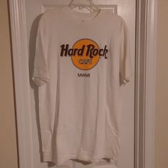 Classic Hard Rock Miami T-Shirt, Never Worn Hard Rock Miami, Hard Rock Cafe Tshirt, Hard Rock Cafe Shirt, Rock Outfits, Fits Clothes, Rock Shirts, Rock Cafe, Hard Rock Cafe, Tshirt Outfits