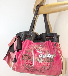 Rare Authentic High-Quality Vintage JUICY COUTURE Pink Day Dreamer Velour Bag, Fashion y2k Hand Bag, Vintage Juicy Couture Bag, Gift for Her Good Condition Vintage Genuine Leather Juicy Couture Bag with large Heart Charm Signs of wear and tear, see photos. Good overall exterior and peeling to the inside pockets and the little attached mirror strip, see last photos.  Small scuff to one of the corners as seen in 3rd photo. Pink/Coral Please see more Juicy Couture bags here: https://www.etsy.com/uk Pink Vintage School Bag, Y2k Style Shopping Bags, Vintage Pink School Bag, Y2k Pink Shoulder Bag, Y2k Style Leather Bag For Daily Use, Y2k Leather Bag For Daily Use, Y2k Style Satchel Bag For Daily Use, Pink Y2k Shoulder Bag For Daily Use, Y2k Style Pink Bag For Everyday Use