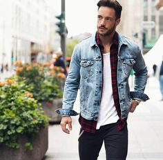 Denim Friday Light Wash Denim Jacket, Flannel Outfits, Mens Fashion Fall, Trending Fashion Outfits, Fabulous Fall, Denim Jacket Men, Mens Winter Fashion, Fall Fashion Trends