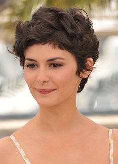 Pixie Curls, Thick Hair Cuts, Thick Wavy Hair, Curly Pixie Cuts, Thick Curly Hair, Pixie Haircut For Thick Hair, Curly Pixie, Short Hairstyles For Thick Hair, Haircuts For Curly Hair