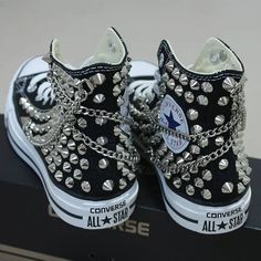 Genuine CONVERSE Black with studs & chains All-star Chuck Taylor Sneakers Sheos Converse With Dress, Studded Converse, Hipster Goth, Converse Style Women, Gothic Mode, Pool Outfits, Bling Converse, Shoes Balenciaga, Studded Sneakers