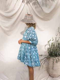 Olivia Mark - Chic Loose-Fit Belted Vintage Print Casual Dress with Artistic Flair Daughters Of India, Midi Dress Blue, Babydoll Mini Dress, Marine Uniform, Printed Casual Dresses, Mode Boho, Mini Dress Fashion, Woman Weaving, Boho Fall