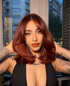 Red Hair 90s Style, Cowboy Copper Red Hair, Short Hair Inspiration Color, Orange Hair Olive Skin, Dark Orange Red Hair, Red Head Haircut, Ginger Long Bob, Copper Hair Tan Skin, Deep Orange Hair