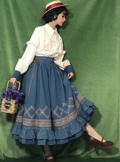 Pointed Collar Frilled Blouse + Lace-up Frilled Skirt – Belchic Classy Vintage Outfits, Frilled Skirt, Classic Lolita, Classy Vintage, Old Fashion Dresses, Chique Outfits, Kleidung Diy, Skirt Maxi, Elegante Casual