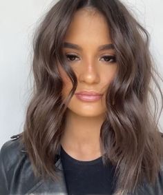 Dark Glossy Hair, Olive Beige Hair, Cold Brown Hair Color, Brown Hair Tones, Brown Hair Inspiration, Dark Brunette Hair, Fall Hair Color For Brunettes, Fall Hair Trends, Hair Color For Brunettes