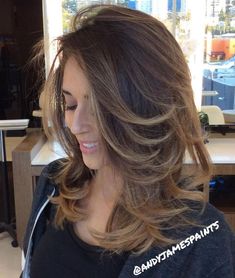 Layered Brown Balayage Hair Brown Layered Hair, Shoulder Length Layered Hair, Color Balayage, Medium Layered, Balayage Blonde, Brown Hair Balayage, Brown Balayage