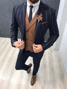 Terno Slim Fit, Prom Suits For Men, Suit Styles, Wedding Dresses Men Indian, Blazer Outfits Men, Striped Suit, Slim Fit Suit Men, Formal Men Outfit, Tokyo Street Fashion