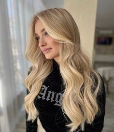 Blonde Long Hairstyles, Blond Long Hair, Perfect Blonde Hair, Golden Blonde Hair, Honey Blonde Hair, Blonde Hair Looks, Blonde Hair With Highlights, Hair Shades