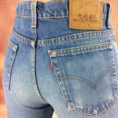 Size 32 Vintage 90's Levis 515 Women's Jeans High Waisted W32 L30 Distressed Faded Jeans Mom Jeans Boyfriends Jeans Dad Jeans Made In USA Brand: LEVIS 515 Size On Tag marked W33 L34 but fits more like 32" waist, 12.5" rise, 24.5" thighs, 42.5" hips, 30" inseam, 16" leg opening! Fits a size 32, but check your measurements and compare the measurement with your garment. (see full measurement below) Recommended waist size: 32" (32x30) *size 32 for a waist of 32 inches, expect your jeans to measure a Fitted Mid-rise Faded Bottoms, Fitted Wide Leg Faded Bottoms, Fitted Distressed Faded Bottoms, Fitted High Waist Faded Bottoms, Fitted Distressed Medium Wash Pants, Fitted Distressed Light Wash Bottoms, Fitted Medium Wash Distressed Pants, Fitted Light Wash Distressed Bottoms, Fitted Faded Pants With Pockets