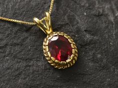 Gold Ruby Pendant set with Created Ruby in top quality, perfect diamond cut & intense red color, at 10x8 mm diameter, 3 Carat. Victorian Pendant design made of Gold Vermeil ☞ thickest 18k Gold Plating on top of Solid 925 Sterling Silver ☞ made to last. Free Gold Vermeil Chain with every Pendant order, 18 inch Silver chain (46 cm) ✓ Matching Ring: www.etsy.com/uk/listing/946992190 Matching Earrings: www.etsy.com/uk/listing/960212272   ⌛Last Pendant left ⌛   Details :   ♥ Each item comes in a cute Red Oval Diamond Cut Necklace, Red Diamond-cut Necklace For Anniversary, Red Necklace With Prong Setting As Gift, Red Pendant Jewelry With Prong Setting, Ruby Pendant Set, Green Diamond Rings, Victorian Pendants, Emerald Ring Gold, Blue Diamond Ring