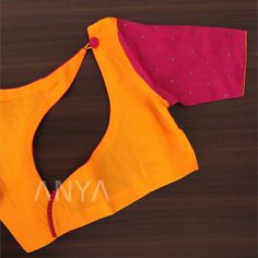 Designer Blouse Ideas, Back Neck Blouse, 50 Blouse Designs, Cloth Buttons, Blouse Ideas, Saree Blouse Neck Designs