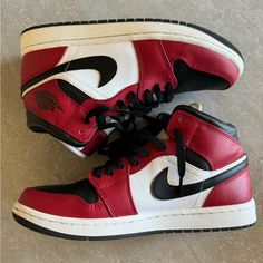 Air Jordan 1 Mid - Chicago Black Toe M - 8 W - 9.5 Worn A Few Times Red Air Jordan 1, Jordan 1 Mid Chicago Black Toe, Air Jordan 1 Mid Chicago, Nike Shoes Air, Air Jordan 1 Mid, Jordan 1 Mid, Air Jordan 1, Mens Shoes Sneakers, Jordan 1