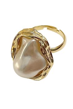 Baroque Aesthetic Pearl Ring, vintage aesthetic jewerly, chunky gold ring, boogzel Baroque Aesthetic, Pearl Ring Vintage, Aesthetic Rings, Vintage Gold Rings, Pearl Decorations, Aesthetic Y2k, Pearl Set, Old Money Aesthetic, Metal Ring