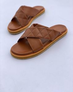 Palm Slippers, Men Leather Sandals Fashion, Best Sandals For Men, Mens Sandals Fashion, Gents Shoes, Leather Wallet Pattern