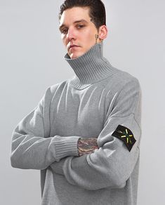 Gender: Men Decoration: Pattern Hooded: No Item Type: Pullovers Model Number: 8731W Collar: Turtleneck Technics: Flat Knitted Wool: Standard Wool Sleeve Length(cm): Full Pattern Type: Geometric Style: Casual Closure Type: None Material: 99%Polyester, 1%Nylon Gray Knitted Sweater For Streetwear, Winter Ribbed Sweatshirt, Gray Long Sleeve Turtleneck, Gray Winter Streetwear Sweater, Winter Knitted Sweatshirt For Streetwear, Knitted Sweatshirt For Streetwear In Winter, Long Sleeve Sweater For Winter Streetwear, Winter Knit Sweatshirt, Winter Streetwear Sweater With Ribbed Cuffs