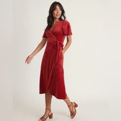 Nwt Marine Layer Women’s Viola Velour Wrap Dress-Red Dhalia, Size Small Holiday Oh Hey, Classy Lady. This New Style Is Just Dressed Up Enough, While Still Being Incredibly Effortless And Comfortable. It Wraps At The Front, Has An Adjustable Tie At The Waist, Flutter Sleeves, A Flattering V-Neck, And Pockets! Pair It With Heels, Boots, And Call It A Day. 94% Polyester, 6% Spandex #Pockets #Holiday #Festive #Velour #Wrap #Stretch #Classy Velor Dresses, Layer Dresses, Color Block Maxi Dress, Velour Dress, Marine Layer, Tie Length, Soft Clothes, Ribbed Midi Dress, Wrap Midi Dress