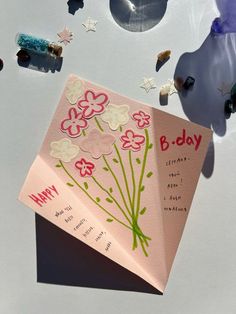 Easy Gift For Friend, Birthday Card Ideas Teacher, Unique Card Ideas Diy, Diy Birthday Card Aesthetic, Crafty Gifts For Friends, Birthday Card Aesthetic Ideas, Cute Diy Gifts For Friends, Cute Craft Gifts, Diy Birthday Presents